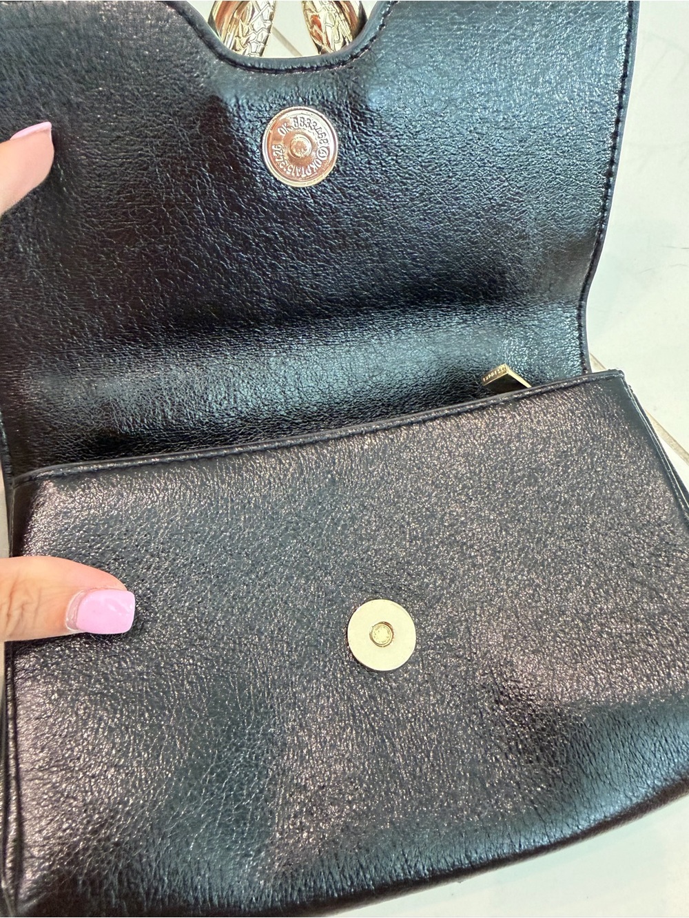 Express Black Shoulder Bag with Gold Hardware - Picture 4 of 6
